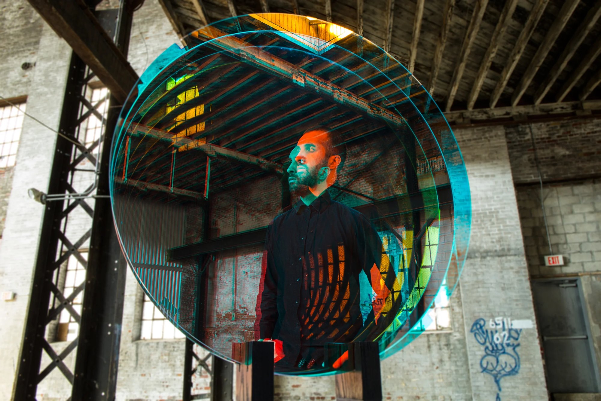 Anaglyph — Mirror